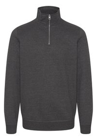 Maglione grigio con colletto a zip, realizzato in tessuto liscio, con maniche lunghe, polsini e orlo a coste. Presenta una cerniera frontale di lunghezza quarti.