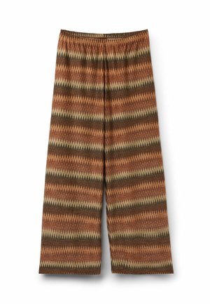 Pantalon à jambes larges avec taille élastique, présentant des rayures en zigzag horizontales dans des tons de brun, orange et beige.