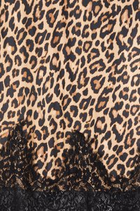 Leoprint-Stoff in Beige und Schwarz, mit einem detaillierten schwarzen Spitzenbesatz am unteren Rand. Glatte Textur und kräftiger Musterkontrast.