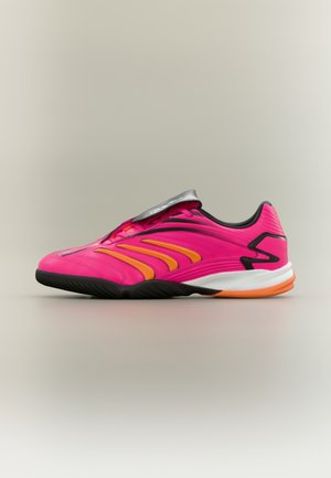 PREDATOR SALA UNISEX - Baskets basses - shock pink/lucid orange/core black