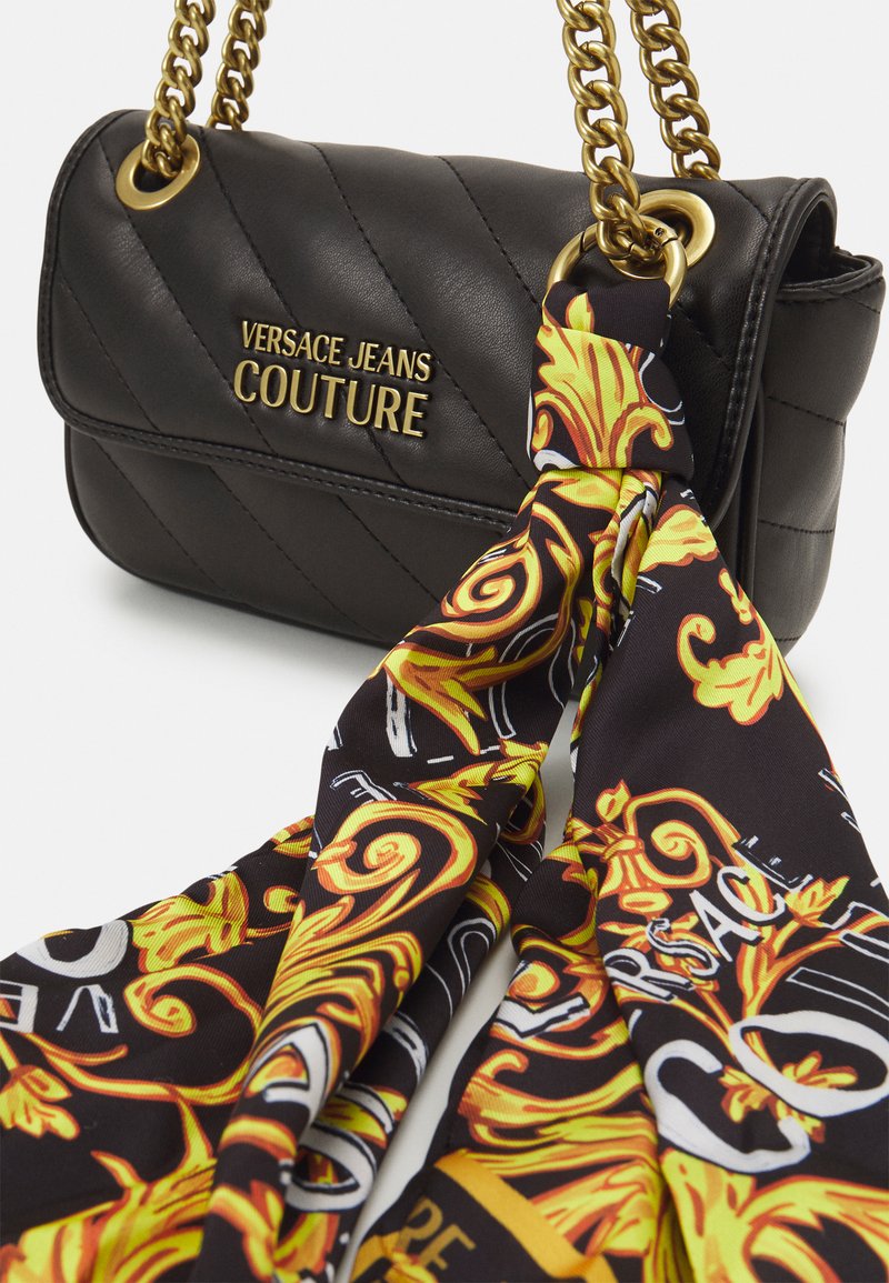 Thelma shoulder bag versace Clearance