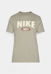 TEE NOVELTY - Sports T-shirt - light army