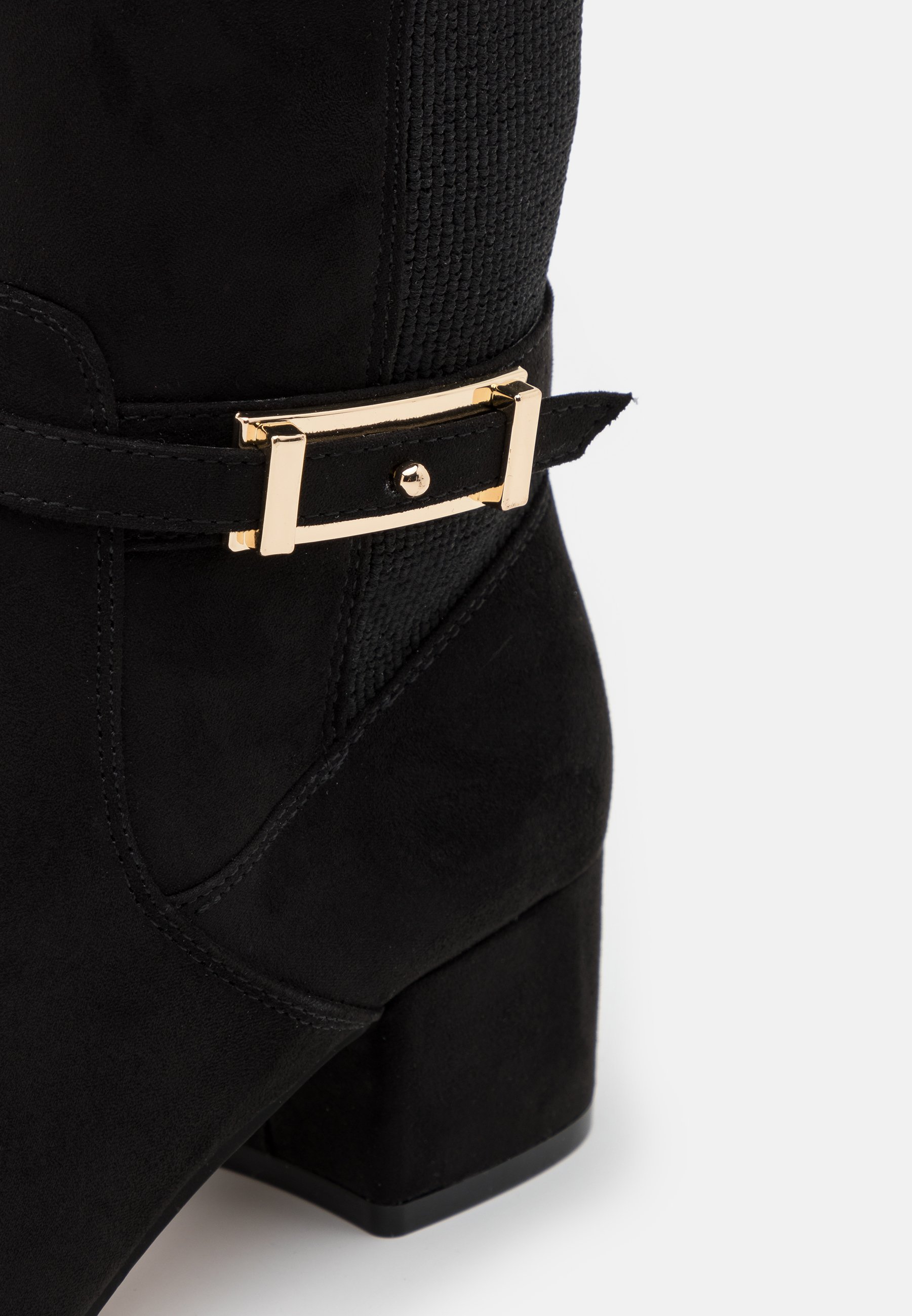 bottes parfois