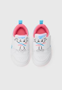 White sneakers with a smooth finish, blue accents, and pink lining. Features cartoon hands and face on the velcro strap. Lightweight design.