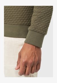 Unselected, army