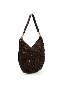 Braune Lederhandtasche mit gewebter Textur, ausgestattet mit goldenen Akzenten und einer geschwungenen Form. Verstellbarer Schulterriemen mit Metallbeschlägen.
