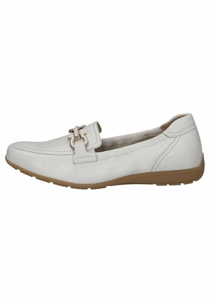 Witte loafers van textuurmateriaal met een khaki rubberen zool. Voorzien van een decoratieve metalen gesp aan de voorkant.