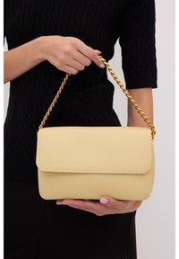 adL SMALL WITH STITCHED COVER - Handtas - lime