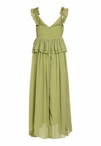 Robe maxi vert clair sans manches avec bretelles à volants et détail de taille à basque superposée.