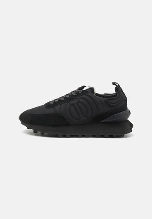 Iceberg LOOP - Matalavartiset tennarit - black