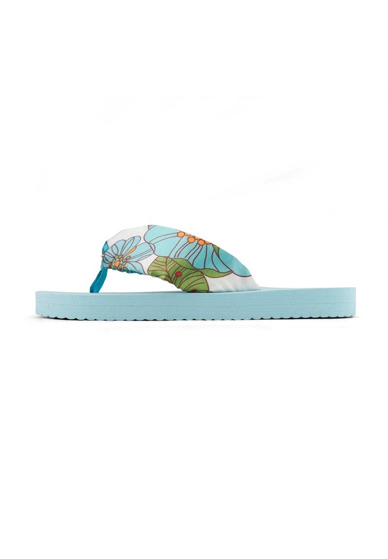 Flip-Flop-Sandale mit einer hellblauen Gummisohle. Der Riemen hat ein florales Muster in Blau, Orange und Grün auf einem weißen Hintergrund.