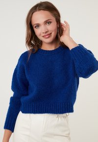 LELA Pullover - saxe blue