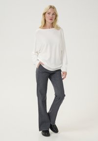 Culture ANNEMARIE BATWING - Džemperis - spring gardenias