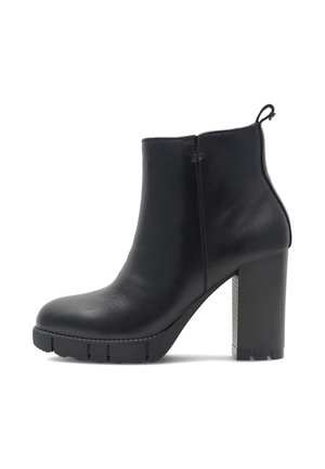 Augstpapēžu puszābaki - black