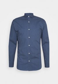 Koszula z długim rękawem w kolorze granatowym z małym, powtarzającym się białym wzorem geometrycznym. Posiada kołnierzyk z ostrym zakończeniem oraz białe guziki. Gładka faktura.