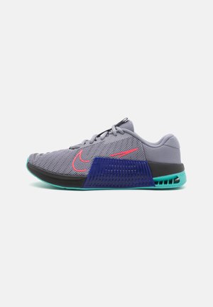 METCON 9 - Chaussures fitness - cement grey/hot punch/black-concord/green frost