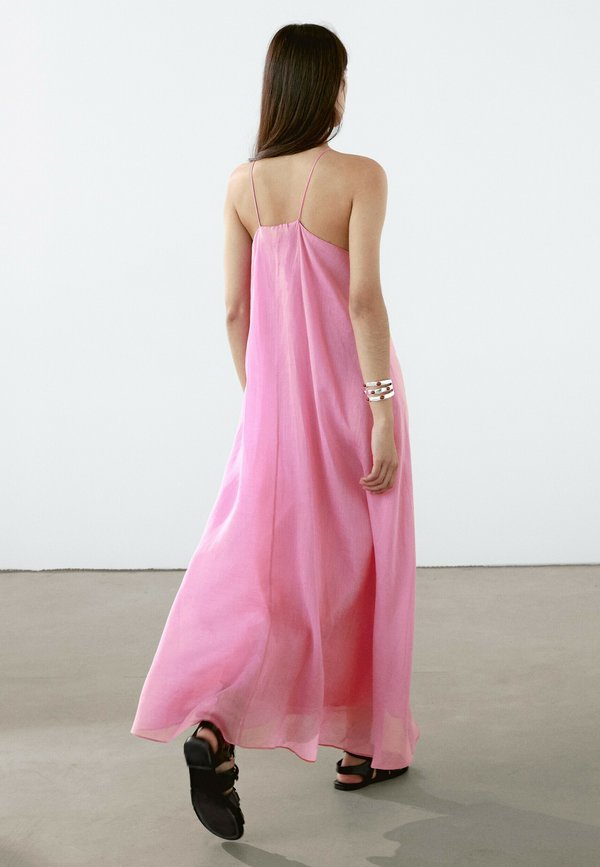 LONG GATHERED HALTER NECK  - Maxi dress4