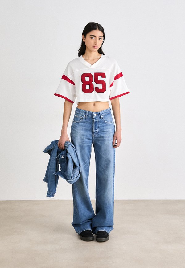 EXCLUSIVE UNISEX - Print T-shirt2