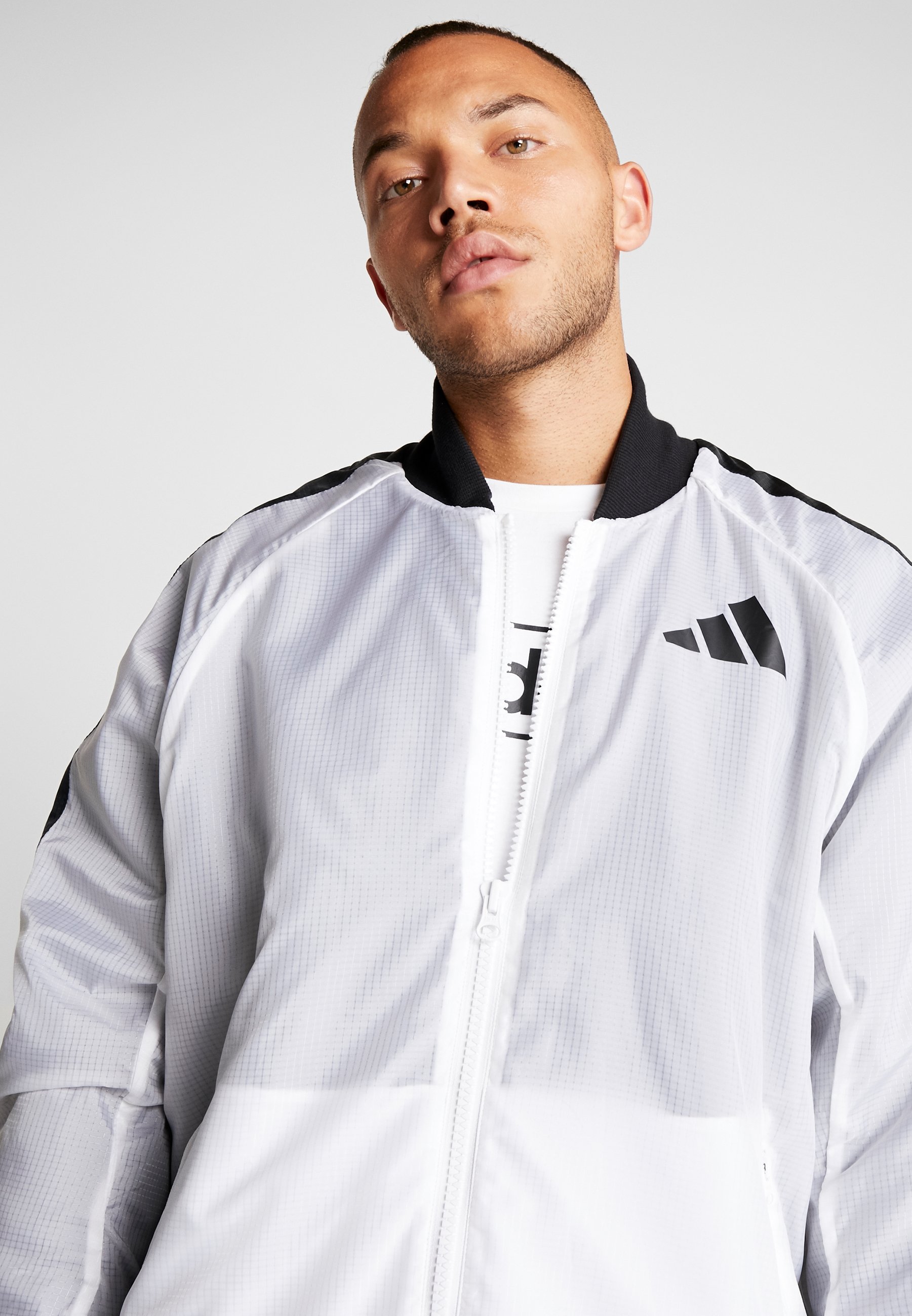 OVERSIZE STREET ATHLETICS JACKET Trainingsjacke white OVERSIZE STREET ATHLETICS JACKET Trainingsjacke white