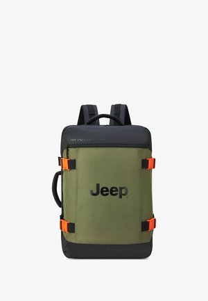 Zaino verde e nero realizzato in materiale resistente con fibbie arancioni, dotato di una maniglia superiore, logo e spallacci imbottiti.