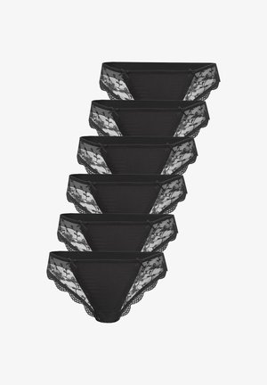 Sechs schwarze Spitzenhöschen mit kleinen Schleifen vorne, vertikal auf weißem Hintergrund angeordnet.