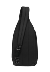 Borsa a tracolla nera in materiale testurizzato e perforato. Presenta una tracolla ampia, un cinturino regolabile e un fermaglio metallico sul lato.