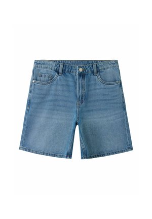 Blaue Jeansshorts mit vorderem Knopf, Reißverschluss, Gürtelschlaufen und Fünf-Taschen-Design vor weißem Hintergrund.