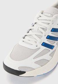 adidas Originals ADIZERO ARUKU UNISEX - Treniņu apavi - crystal white/grey/blue