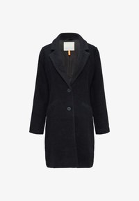 QS MIT REVERSKRAGEN UND KLASSISCHEM FISCHGRAT