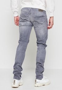 Jack & Jones Jeans a sigaretta - grey