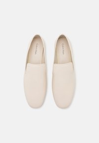 Calvin Klein LOAFER - Pantofi slip-on - dark ecru