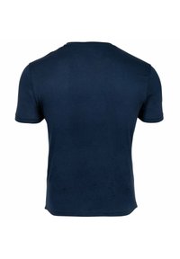 Granatowy, krótkim rękawem t-shirt z okrągłym dekoltem. Wykonany z gładkiej, elastycznej tkaniny, o prostym wzorze bez wzorów ani akcentów.