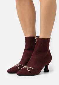 Marco Tozzi Botines - bordeaux