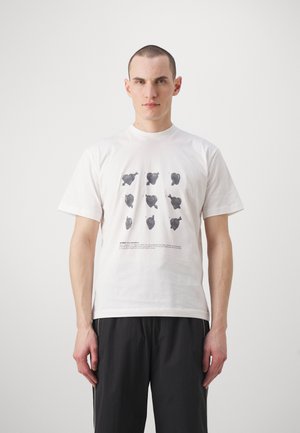 CLASSIC CUORI DI PIETRA - Print T-shirt - off white