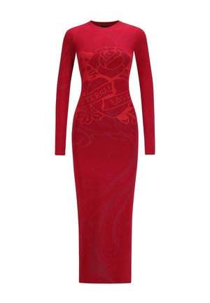 Vestido rojo de manga larga con ajuste ceñido al cuerpo. Presenta patrones florales y las palabras "AMOR ETERNO" resaltadas en un tono más oscuro. Textura suave.