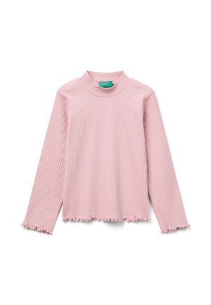 Geribbelde lange mouw turtleneck top in zachtroze met een rafelige zoom en manchetten, gemaakt van een rekbare stof voor comfort en pasvorm.