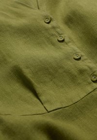 Thumbnail Image 5
