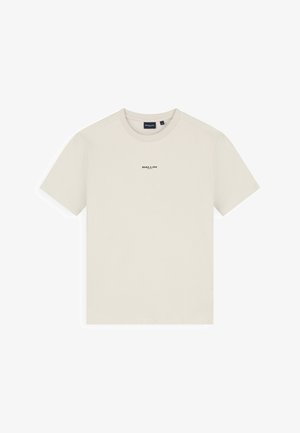 Effen beige T-shirt met korte mouwen en ronde hals, met een klein zwart "BALLIN'" logo gecentreerd op de borst.