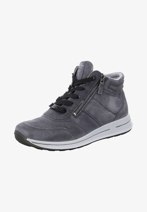 Graue Wildleder-Hochschaft-Sneaker mit schwarzen Schnürsenkeln, Reißverschluss-Akzent, glattem Obermaterial, gepolstertem Schaft und weißer Gummisohle mit strukturiertem Detail.