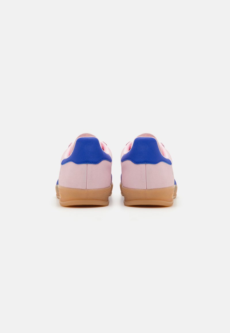adidas gazelle silver green womens adidas Gazelle Indoor Shoes - Women's - Sandy Pink / Cloud White / Gum