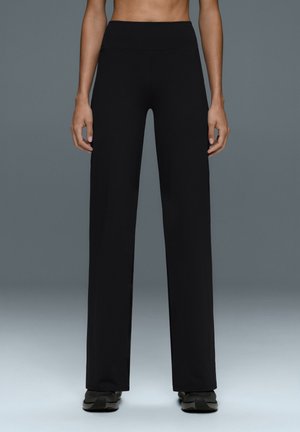 OYSHO, HIGH-RISE COMFORT STRAIGHT-LEG  - Pantalon de survêtement - black