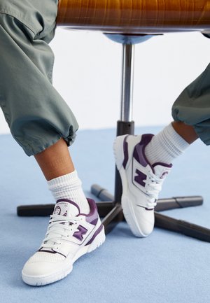 New Balance 550 W - Sneakers laag - off-white/lilac