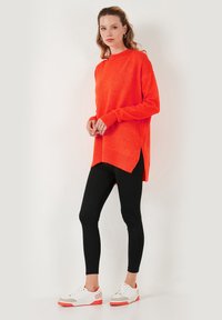 LELA Pullover - orange