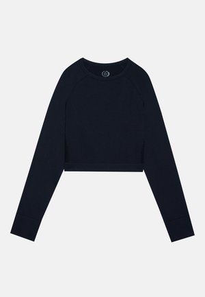 Top lungo a maniche corte di colore blu navy, con maniche raglan e scollatura rotonda. Texture morbida e liscia con dettagli in rete traspirante sui lati.
