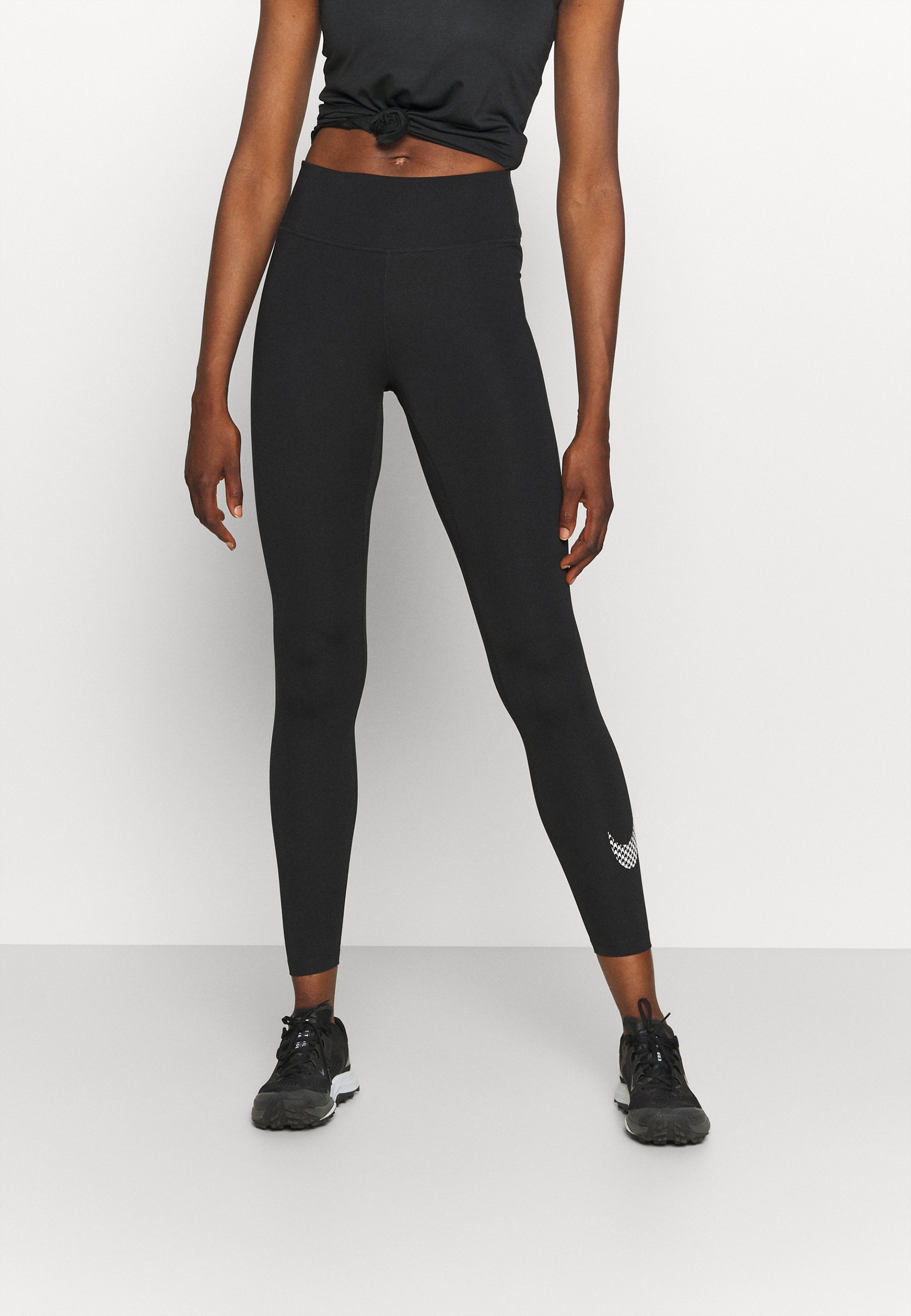 Nike Performance ONE - Leggings - black/white/black - Zalando.co.uk