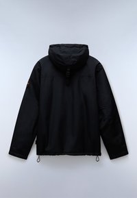 Schwarze Außenjacke mit Kapuze, aus glattem, wasserabweisendem Material, mit Zugbändern am Saum und einem Logopatch am Ärmel.