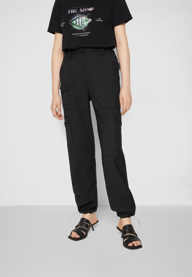 Damen Bekleidung | Han Kjøbenhavn CARGO PANTS Cargohose black/schwarz - KF25937 Damen Bekleidung | Han Kjøbenhavn CARGO PANTS Cargohose black/schwarz - KF25937