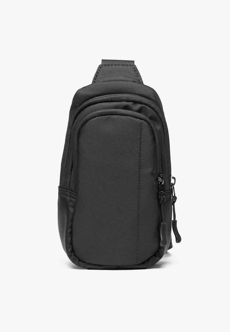 Borsa a tracolla in tessuto nero con superficie tessurizzata, due scomparti con zip, tasca laterale in rete e tracolla regolabile per un facile trasporto.