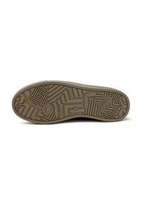 Suela de zapato de goma color marrón con un patrón similar a un laberinto. Presenta información de marca y tamaño. Texturizada para ofrecer agarre y durabilidad.