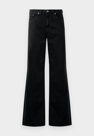 Jeans flare de denim preto com cintura alta, design de cinco bolsos e detalhes de costura visíveis. Textura suave com um leve brilho.